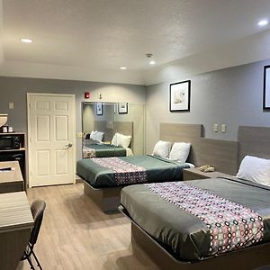 Queen Suite